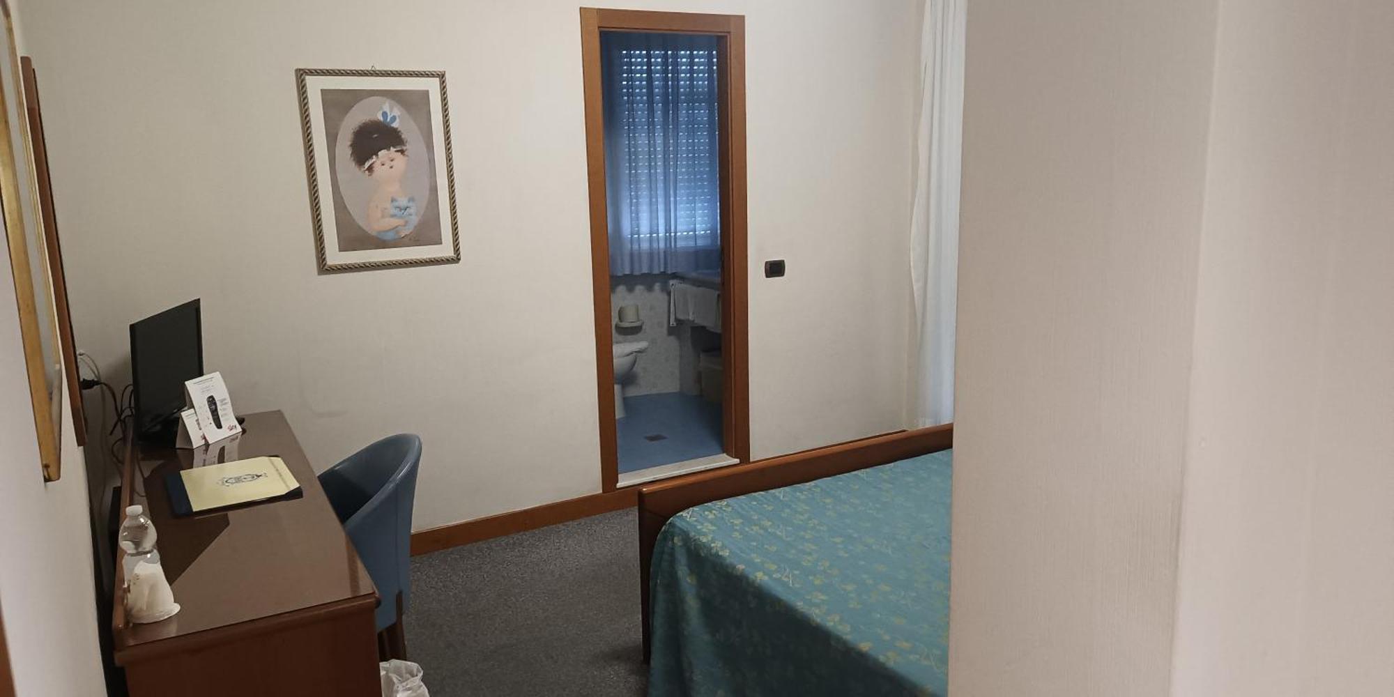 Hotel Il Timone Porto San Giorgio Extérieur photo