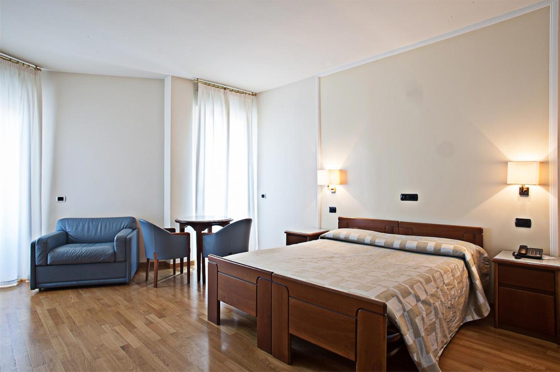 Hotel Il Timone Porto San Giorgio Extérieur photo